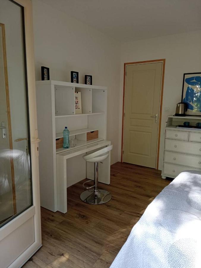 Chambre Au Calme Entouree Par La Nature. Saint-Leon-sur-Vezere Buitenkant foto
